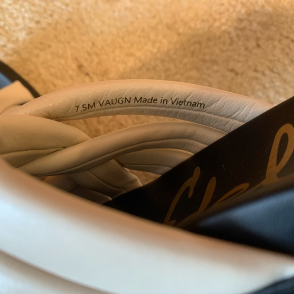 Sam Edelman - Picture 3 of 5